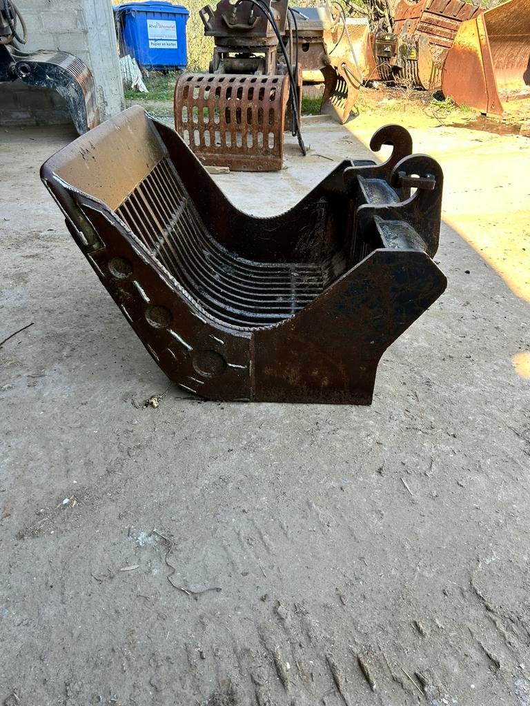 Kasseienbak hebaco, Enlèvement