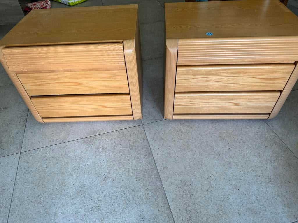 Gratis 2 kasten, Enlèvement, Comme neuf