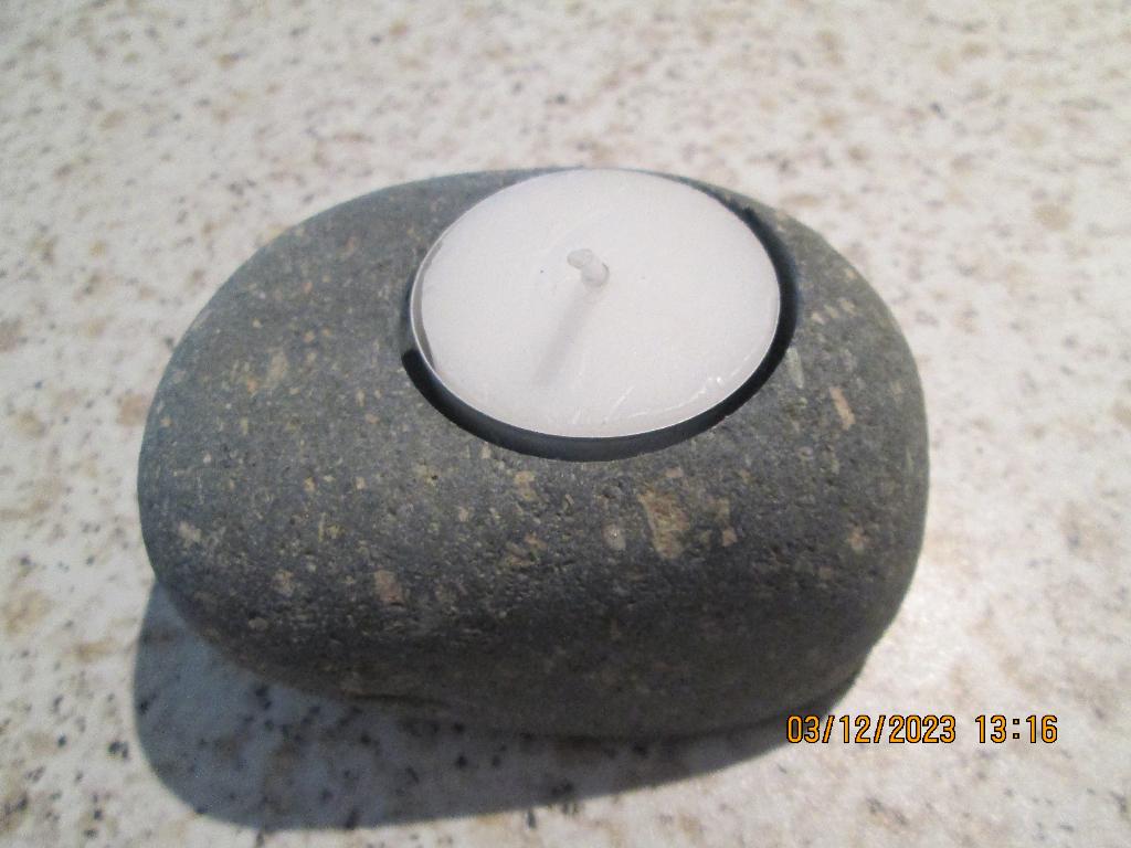 Bougeoir taillé dans un caillou, Ophalen, Overige materialen, Nieuw, Grijs