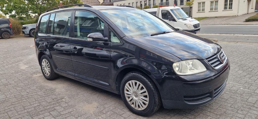 Volkswagen Touran 1.6 essence Bj 2005 190000km 7 ch, Autos, Entreprise, Boîte manuelle, Essence, Touran
