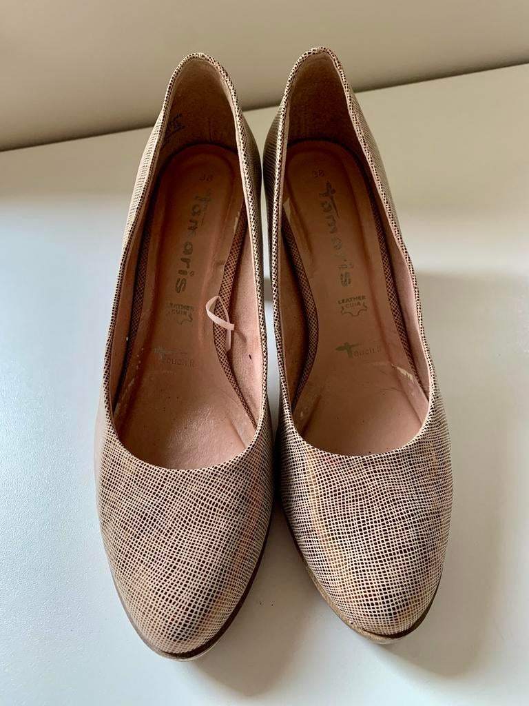 Elegante neutrale schoen, Pumps, Overige kleuren, Ophalen of Verzenden, Zo goed als nieuw