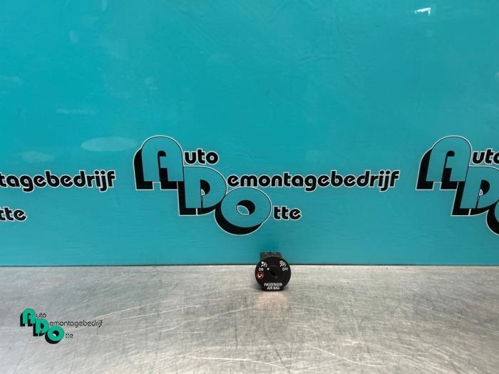 Airbag commutateur d'un Opel Karl (Karl 15-), -, Opel, 3 mois de garantie, Utilisé