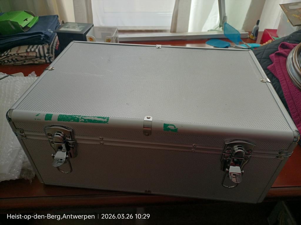 Opbergkoffer, Ophalen