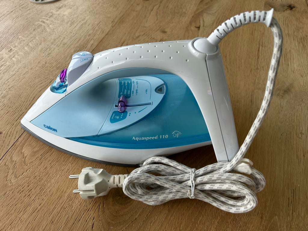 Fer à repasser avec fonction vapeur (Zemst), Enlèvement, Comme neuf