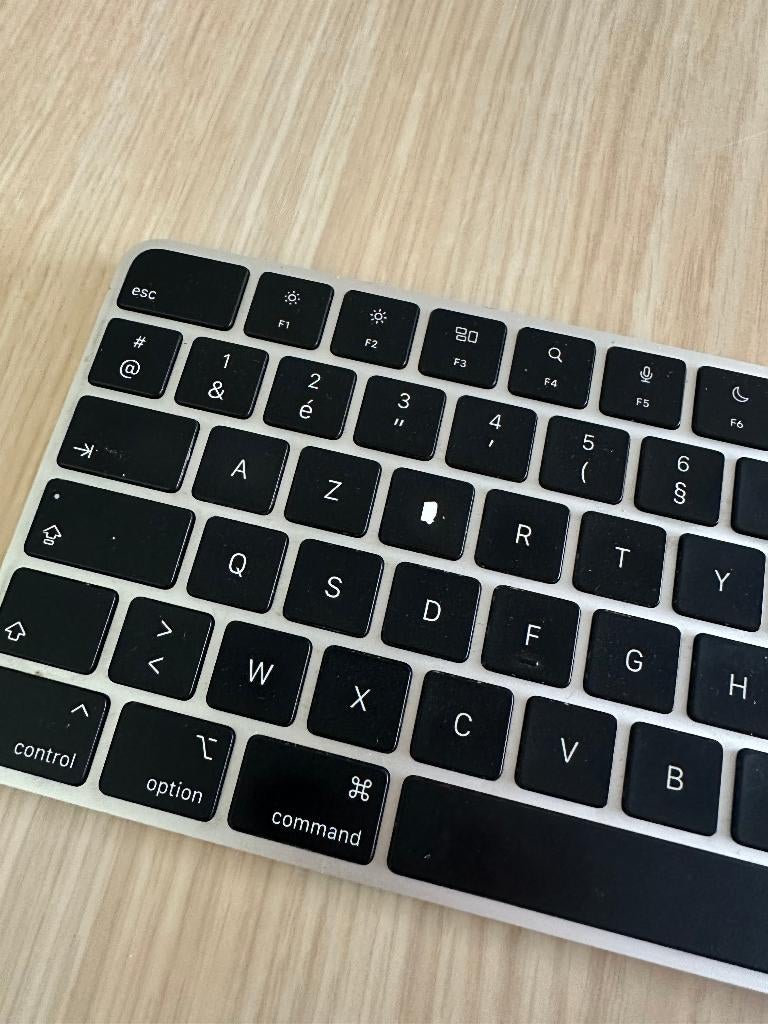 Apple Magic Keyboard Black, Computers en Software, Toetsenborden, Ophalen, Gebruikt, Azerty, Draadloos