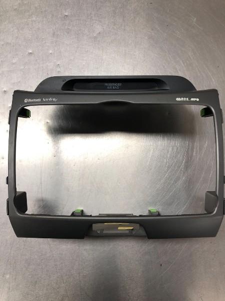 DIVERSEN Radio omlijsting Nissan Note (E11) (|847403U055|), Gebruikt, Nissan