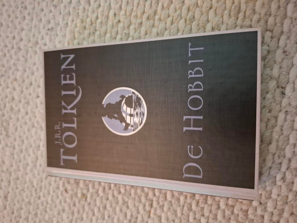 De Hobbit - Tolkien, Ophalen of Verzenden, Zo goed als nieuw