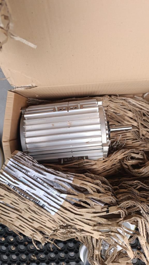 Moteur électrique, Enlèvement, Neuf, Moteur électrique