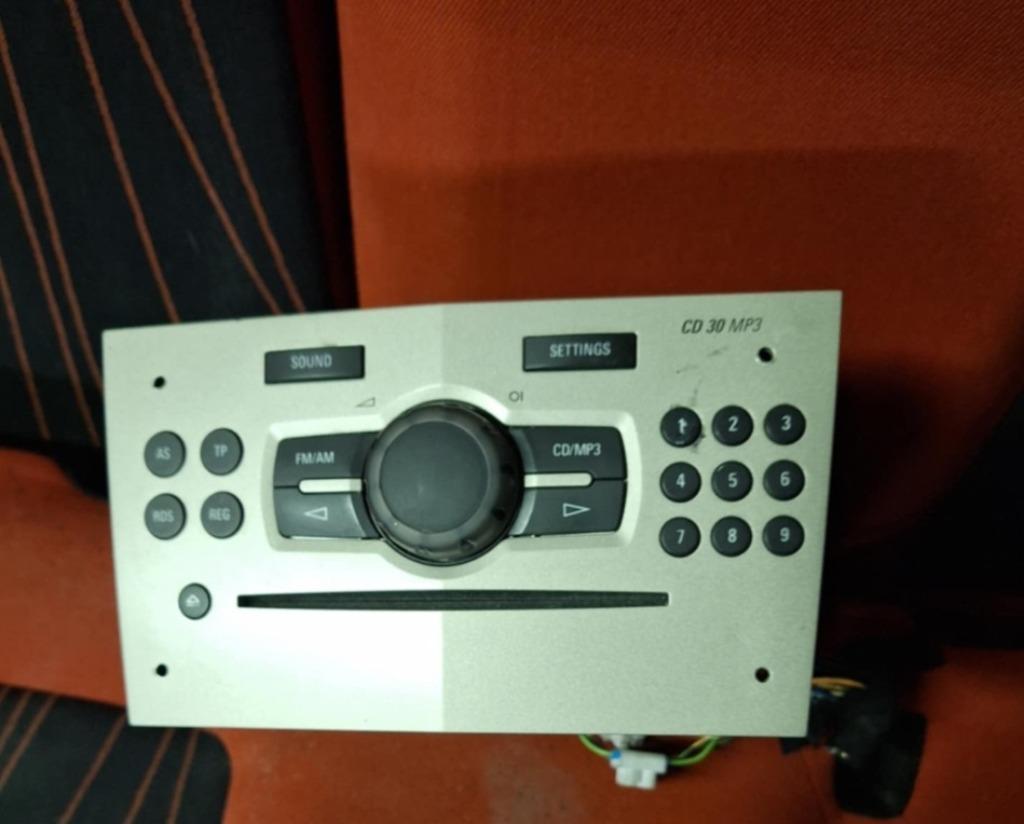 Autoradio Opel Corsa, Enlèvement, Utilisé