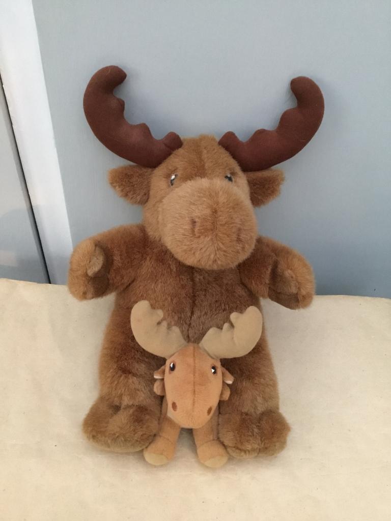 Deux peluches Barnslig Älg élan Ikea, Enfants & Bébés, Jouets | Peluches, Comme neuf, Autres types, Enlèvement ou Envoi
