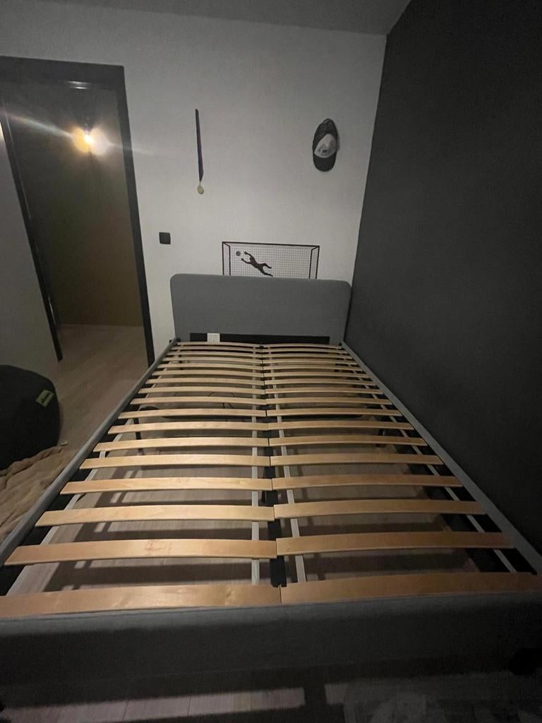 Bedframe + lattenbodem