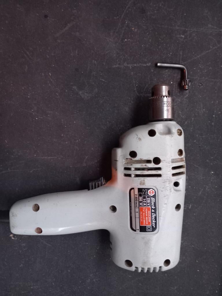 Black and decker boormachine, Doe-het-zelf en Bouw, Gereedschap | Boormachines, Ophalen of Verzenden, Gebruikt, Boormachine