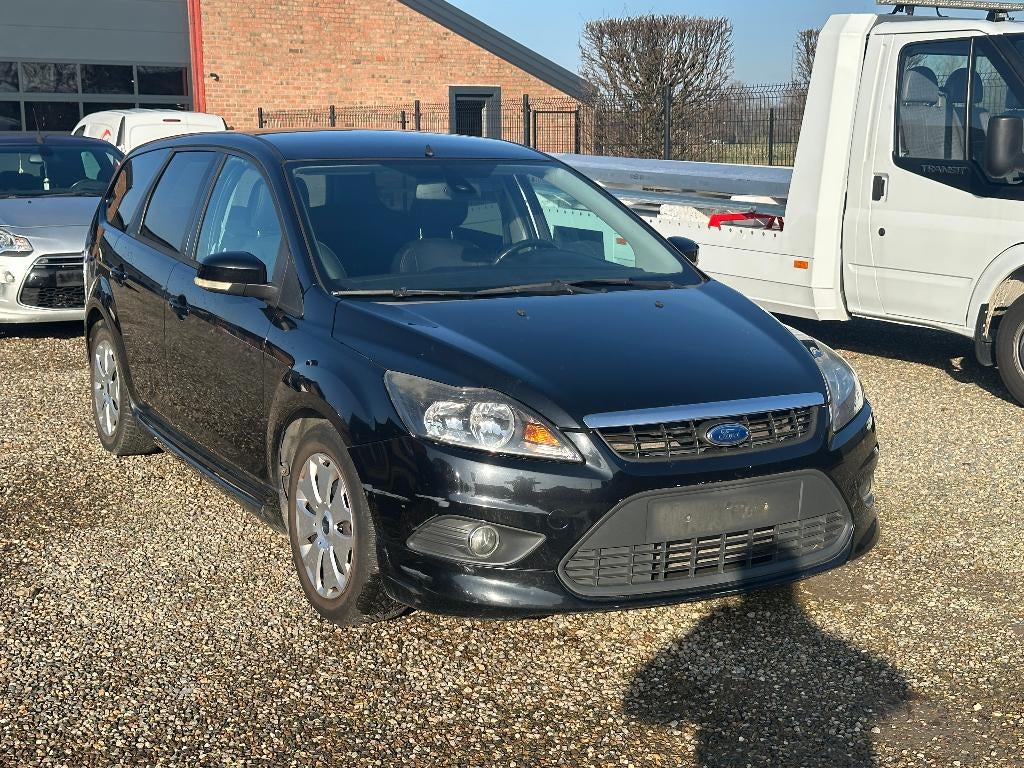 Ford Focus Clipper 1.6TDCi met keuring / Avec CT!, Auto's, Ford, Zwart, 4 cilinders, Leder en Stof, Zwart