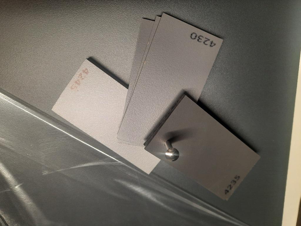 Assiettes Trespa New - 3 nuances de gris à prix avantageux, Bricolage & Construction, Bâches & Films, Neuf, Enlèvement ou Envoi