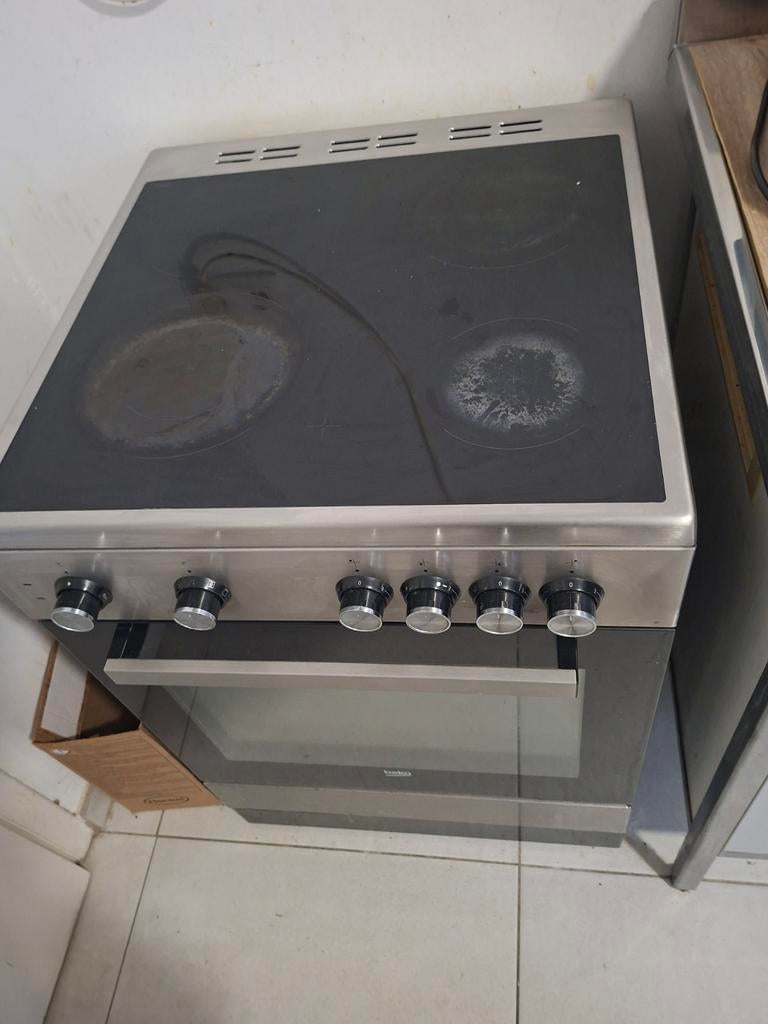 Cuisiniere beko octobre 2023, Electroménager, Enlèvement