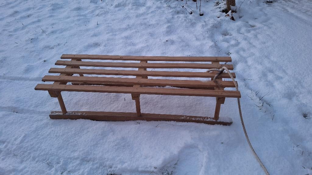 Houten slee, Ophalen, Gebruikt, Hout