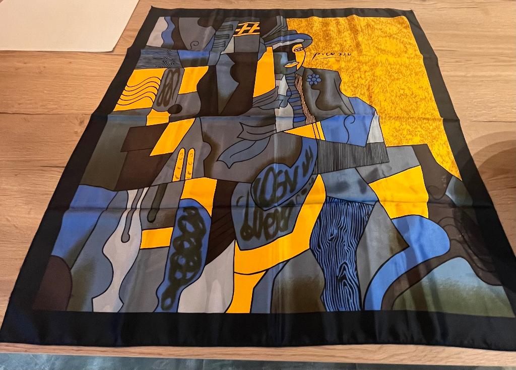 Foulard Picasso, Picasso, Ophalen, Gedragen