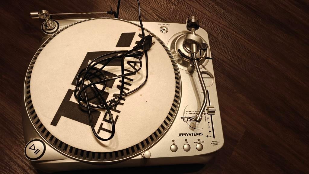 JB SYSTEMS T2 platendraaier, te herstellen, Ophalen