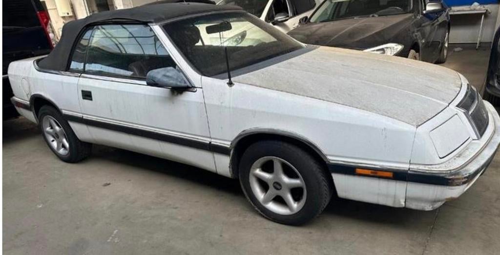 CHRYSLER LE BARON CABRIOLET  2.5 benzine   96pk, Auto's, 2500 cc, Cabriolet, Le Baron, Bedrijf