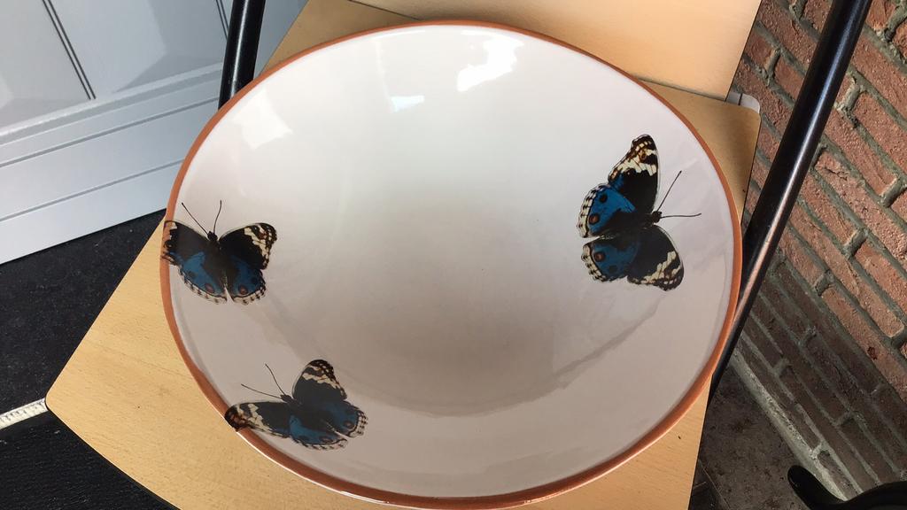 Portugese schaal  36cm.   11cm diep, Antiek en Kunst, Ophalen