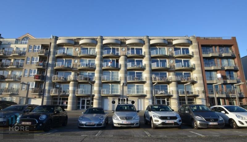 Handelpand TE HUUR ref. 4026247, Location, Bureau