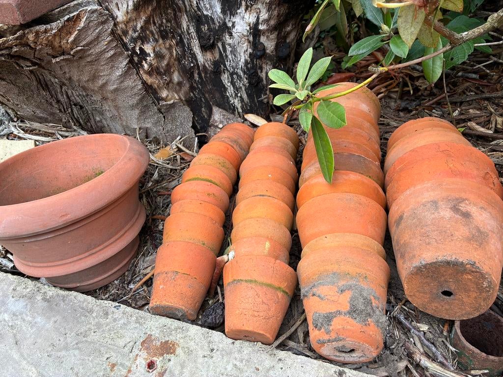 Oude terracotta bloem-serre-stekpotjes, Tuin en Terras, Ophalen, Gebruikt, Rond, Terracotta