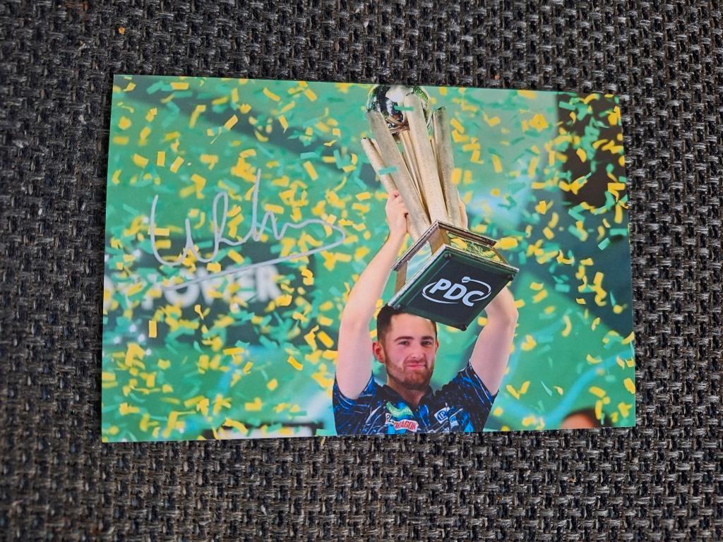 Foto Luke Humphries met handtekening (print) # Darts, Sport en Fitness, Darts, Verzenden, Nieuw, Overige typen