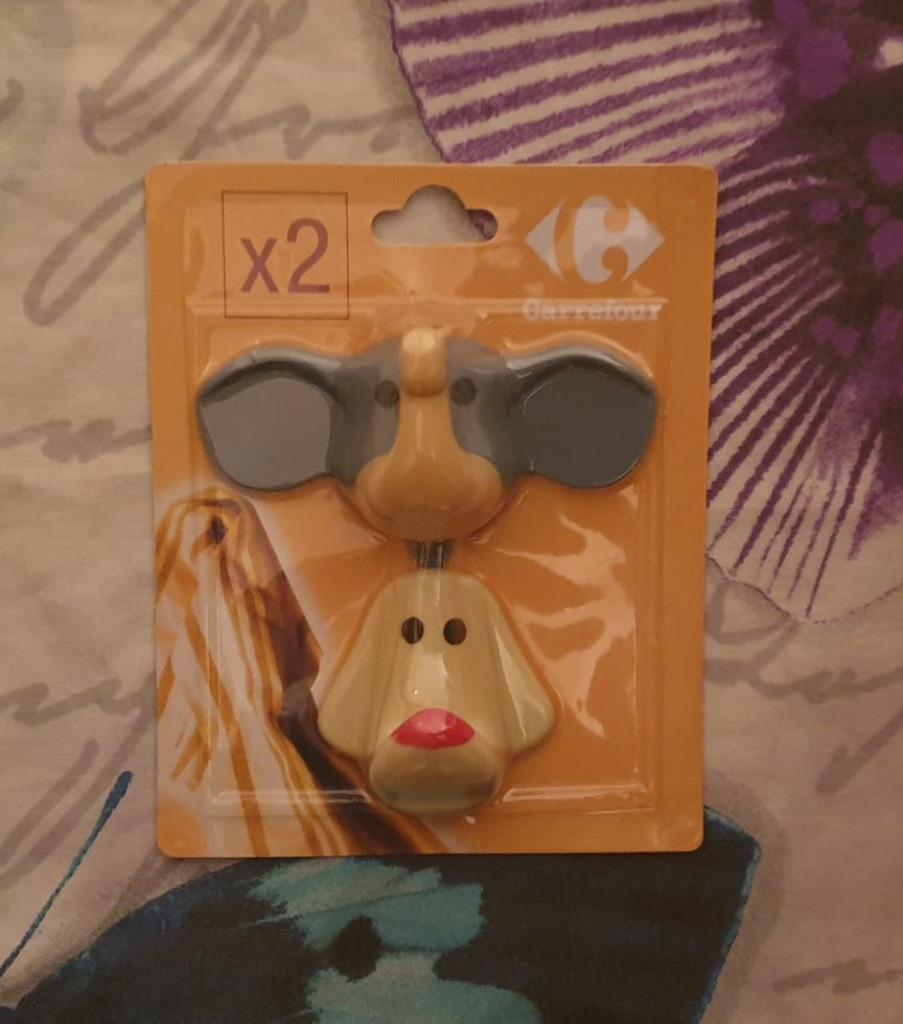 2 zelfklevende haak versiert kind (olifant & hond), Ophalen of Verzenden, Nieuw