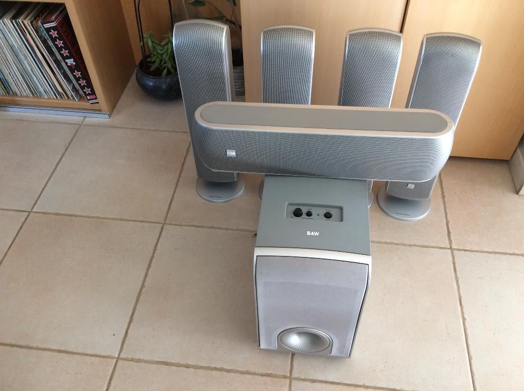 Luidsprekerset B&W met actieve subwoofer, Ophalen of Verzenden, Zo goed als nieuw, 120 watt of meer, Complete surroundset