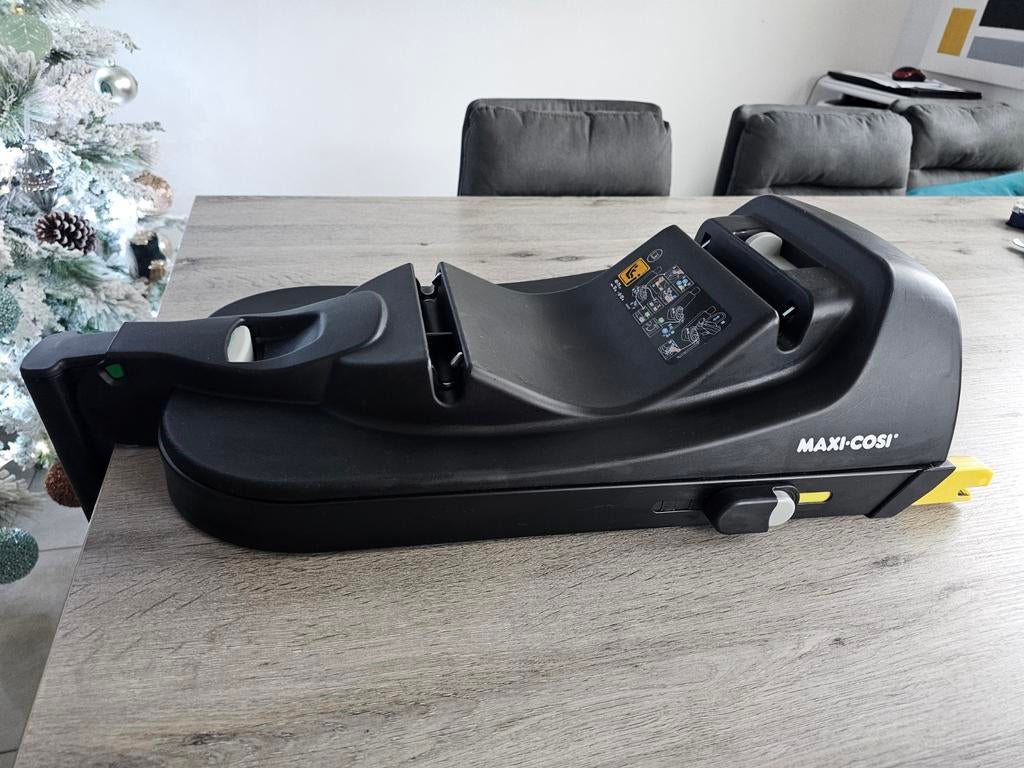 Autostoel Maxi-Cosi + Isofixbase +  adapter voor kindervagen, Kinderen en Baby's, Autostoeltjes, Zo goed als nieuw, Isofix, Maxi-Cosi