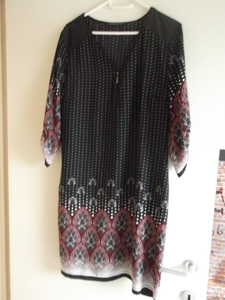 Jurk Cassis maat 46, Kleding | Dames, Cassis, Zwart, Maat 46/48 (XL) of groter, Ophalen of Verzenden