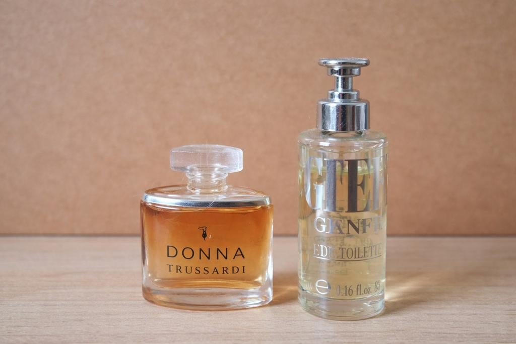 Mini parfums italien Ferré&Trussardi lot vintage faire offre, Enlèvement ou Envoi, Comme neuf, Miniature, Plein