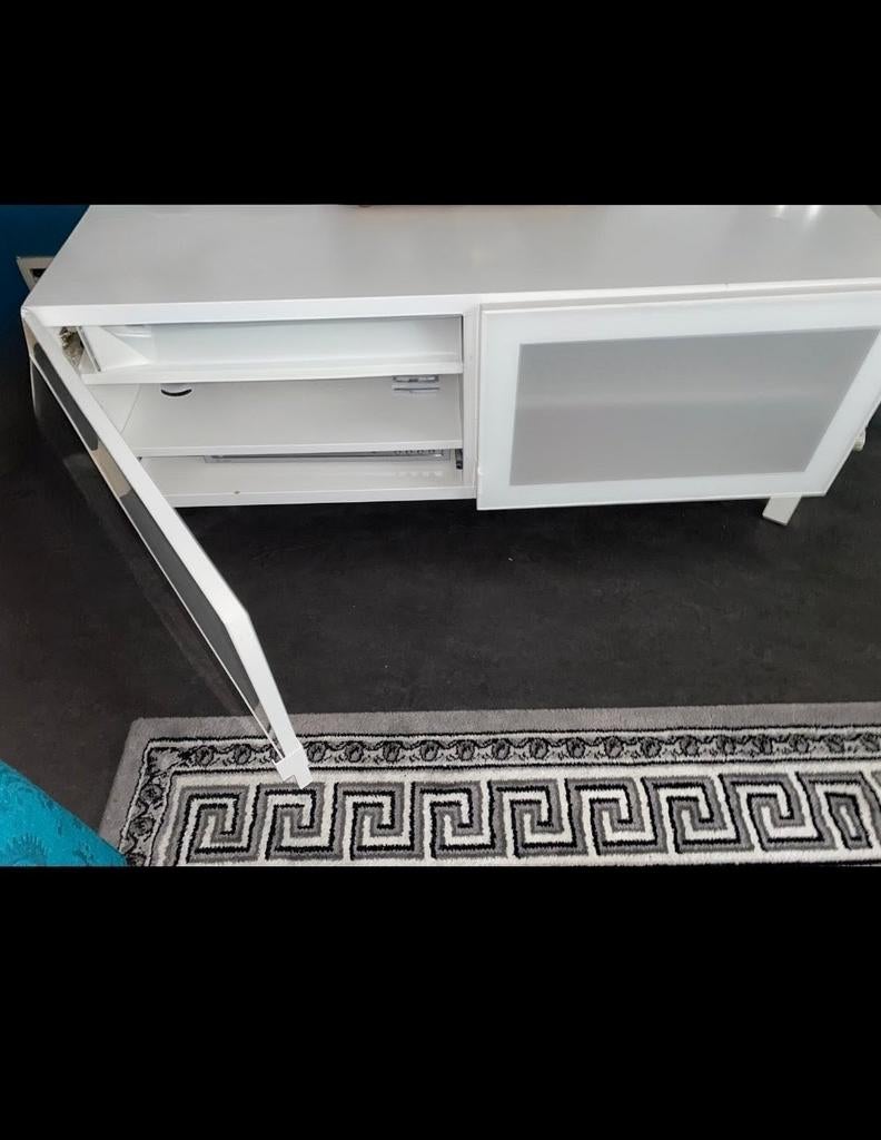 Meuble de rangement, Enlèvement