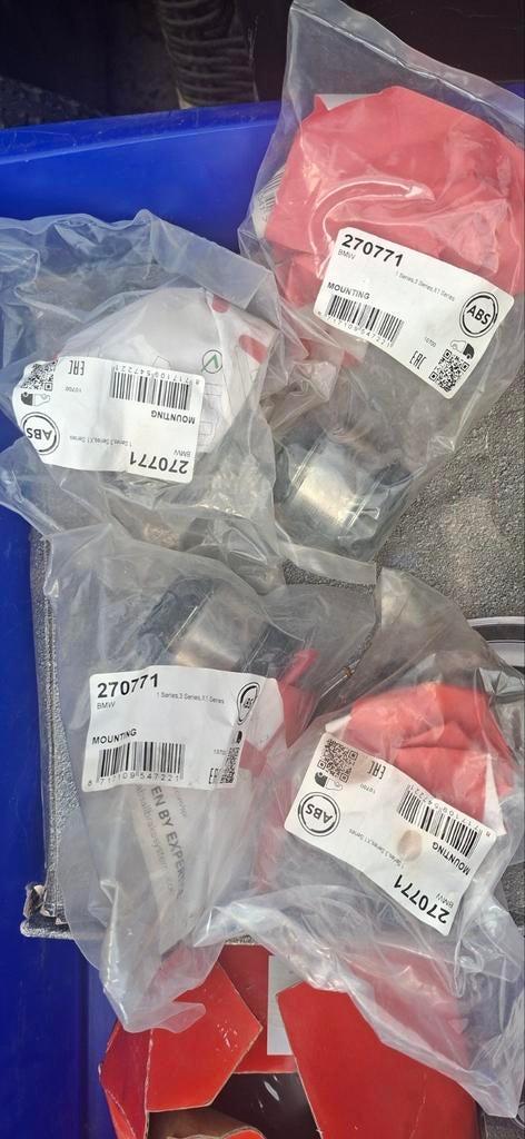 Silent blocs suspension BMW série 1/ 3  x1, Autos : Pièces & Accessoires, Enlèvement ou Envoi, BMW