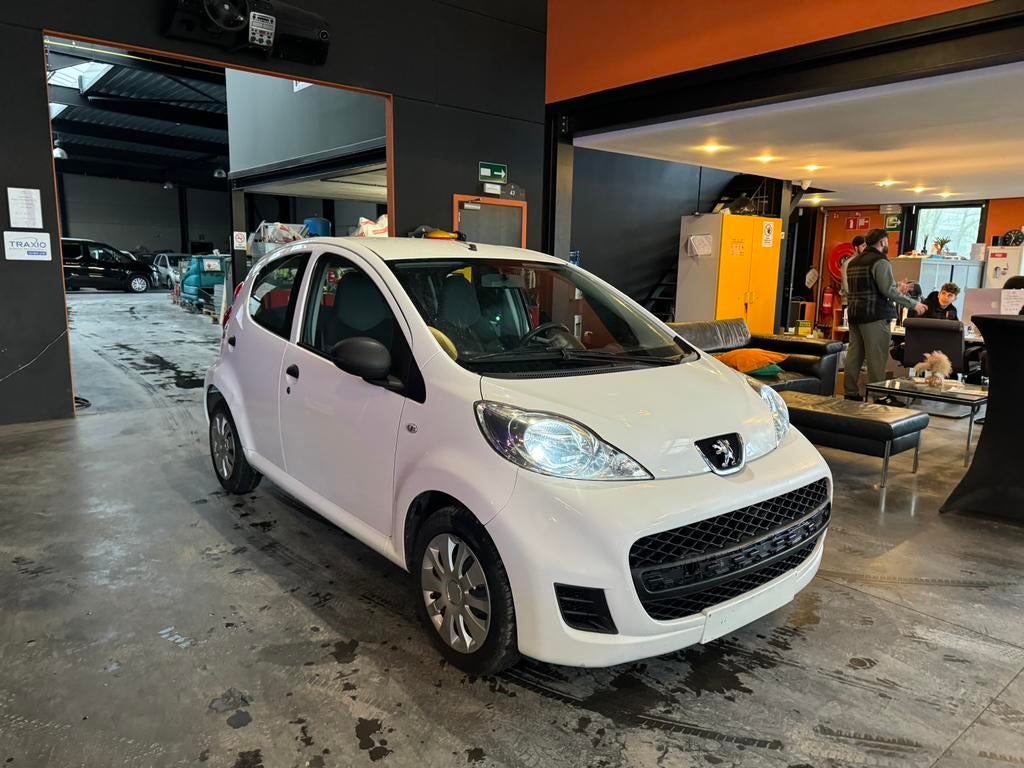 PEUGEOT 107, Autos, Peugeot, Euro 5, Achat, Entreprise, Ordinateur de bord