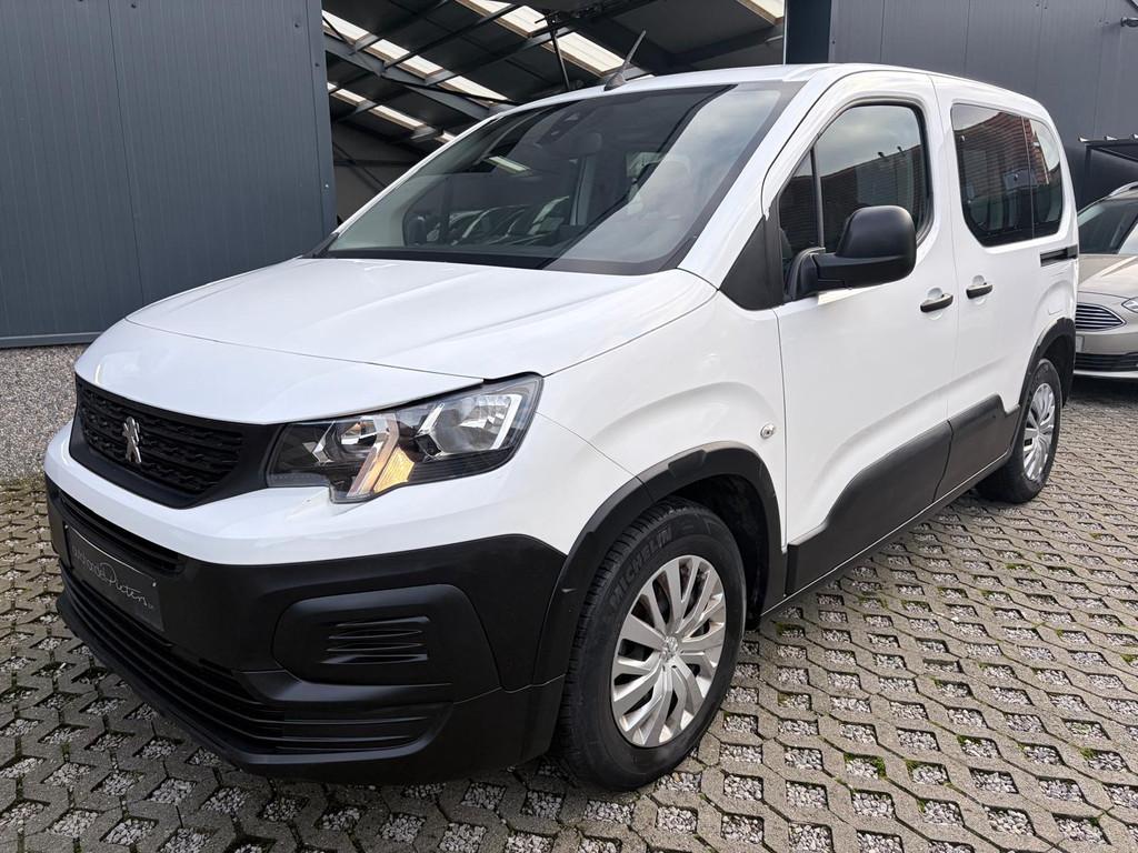 Peugeot Partner Rifter 1.2 PureTech 110 pk - Slechts 10300 k, Auto's, Voorwielaandrijving, Gebruikt, Wit, Bedrijf