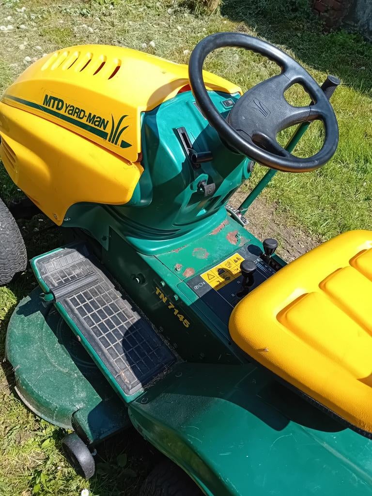 Tacteur yard man tn 7145., Enlèvement, Bac de ramassage