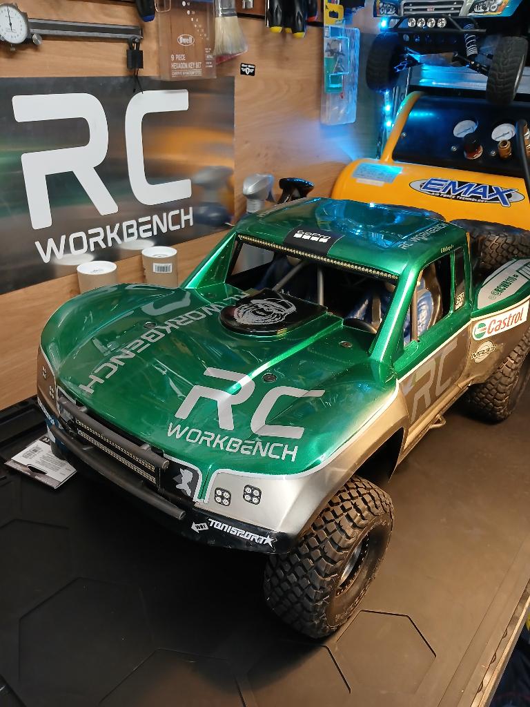 Cherche Traxxas UDR, Hobby & Loisirs créatifs, Enlèvement ou Envoi, Utilisé, Échelle 1:8, Électro