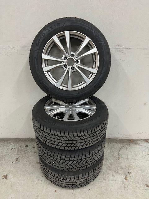 Winterset MB GLC GoodYear Ultra Grip Performance 235/60 R18, Autos : Pièces & Accessoires, Pneus & Jantes, Pneus et Jantes, Pneus hiver