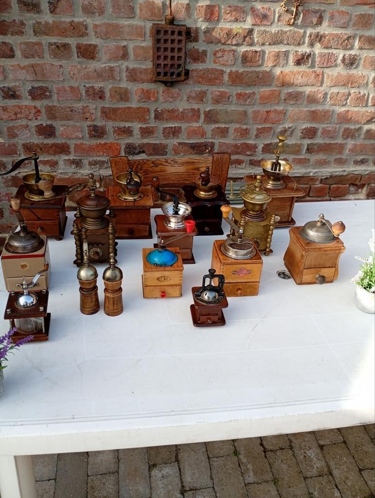 Koffiemolens, Ophalen