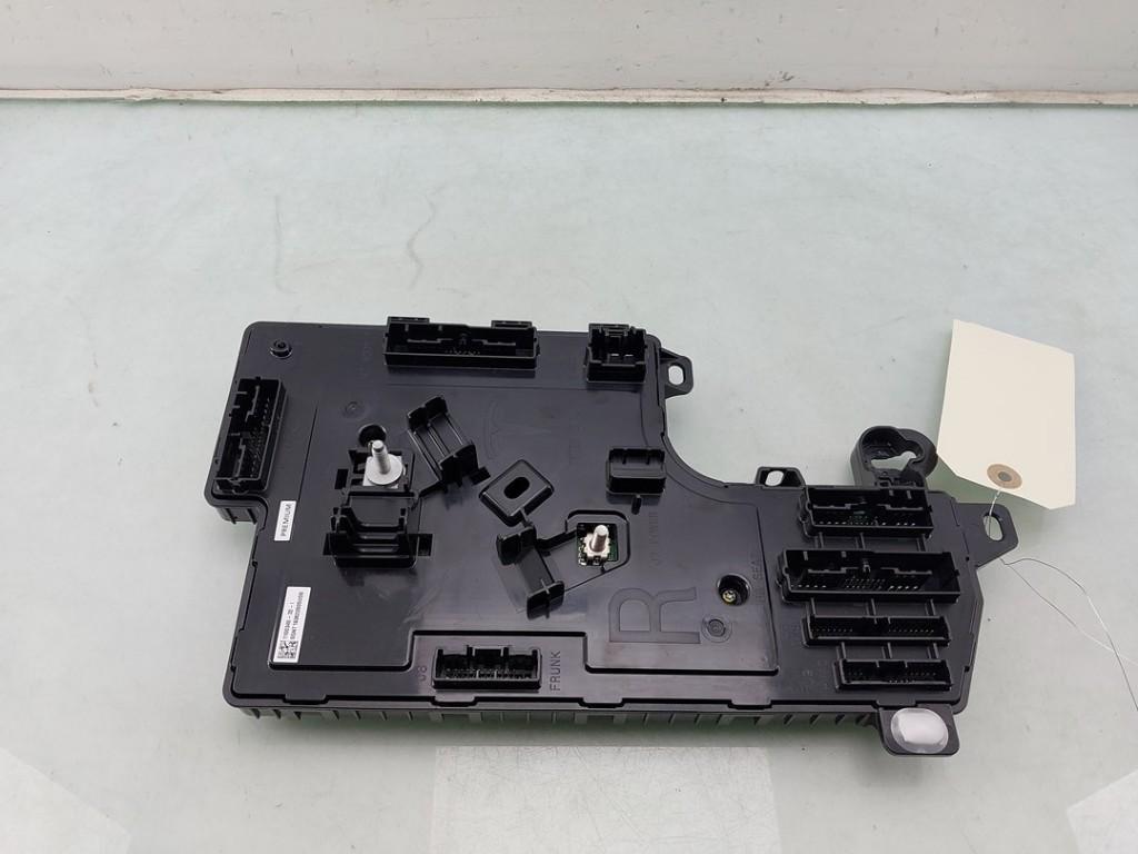 ORDINATEUR UNITE COMMANDE ELECTRONIQUE Tesla (|110034032I|), Autos : Pièces & Accessoires, Électronique & Câbles, Autres marques automobiles