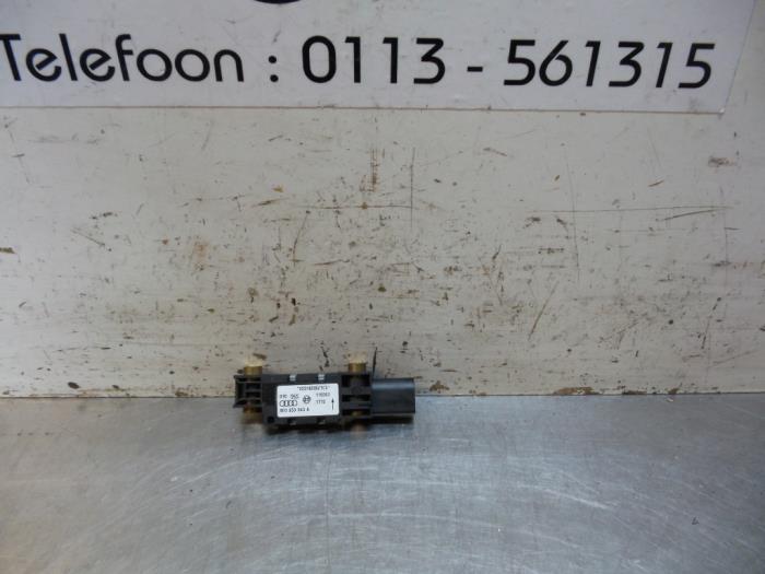 Détecteur airbag d'un Audi A4 (A4 01-), Autos : Pièces & Accessoires, -, 3 mois de garantie, Audi, Utilisé