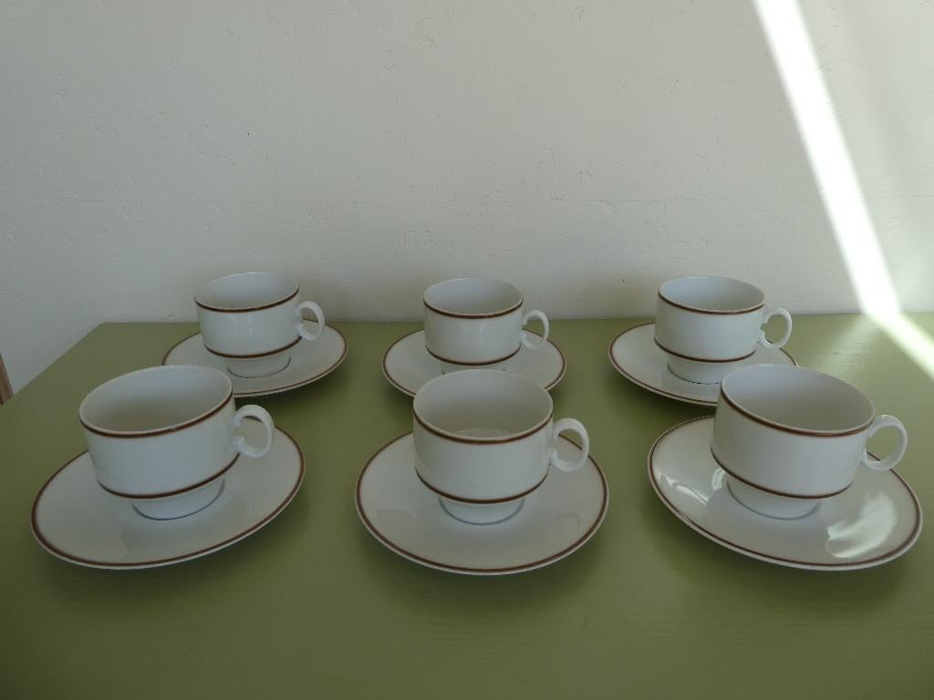 Kronester Bavaria kop en schotels met melkkannetje, Gebruikt, Keramiek, Ophalen of Verzenden, Overige stijlen