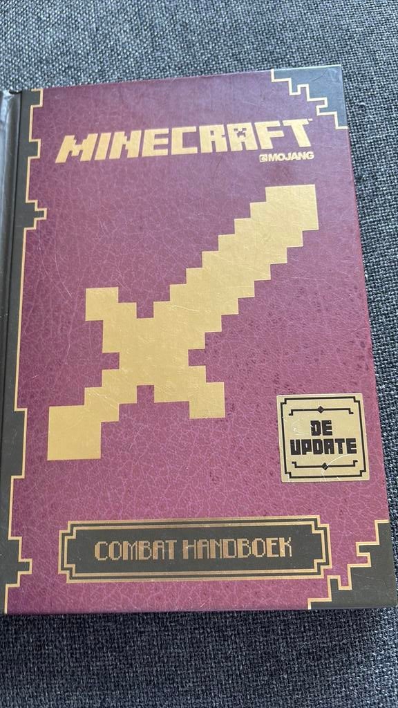 Minecraft combat handboek de update, Livres, Informatique & Ordinateur, Enlèvement, Comme neuf