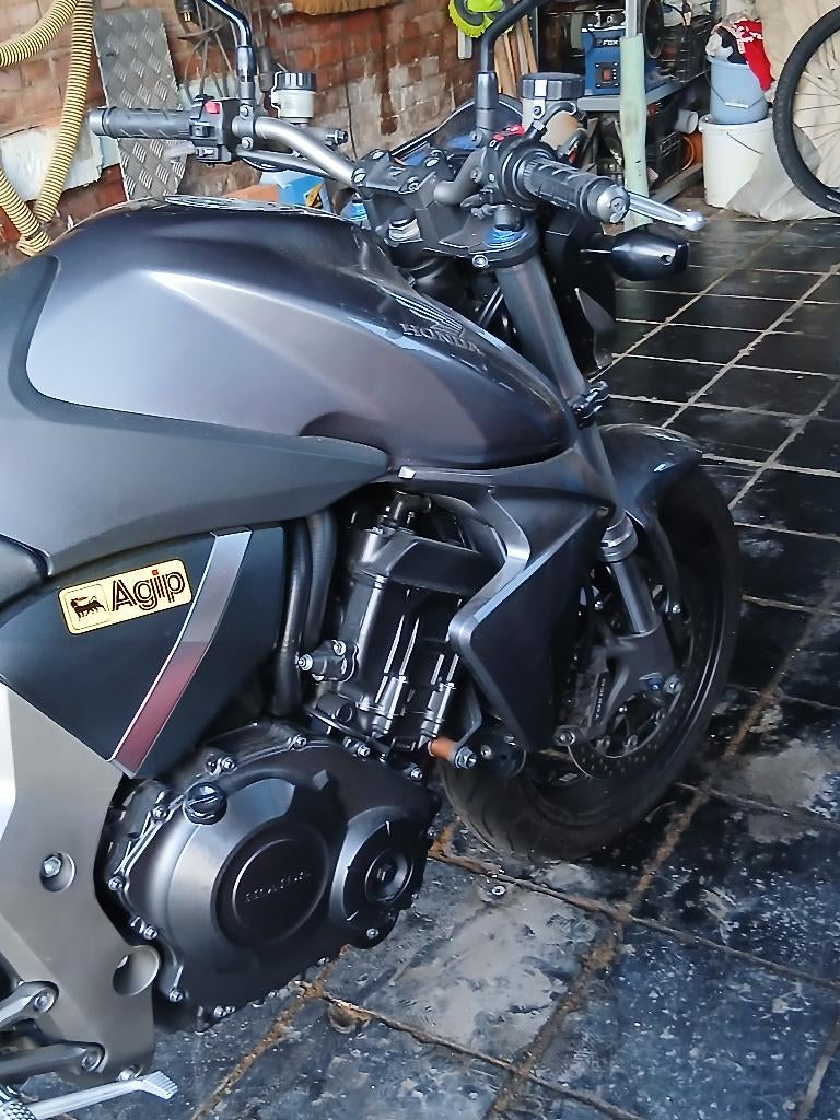 Echange moto honda, Motos, Entreprise, Plus de 35 kW, Échappement sport, Neuf