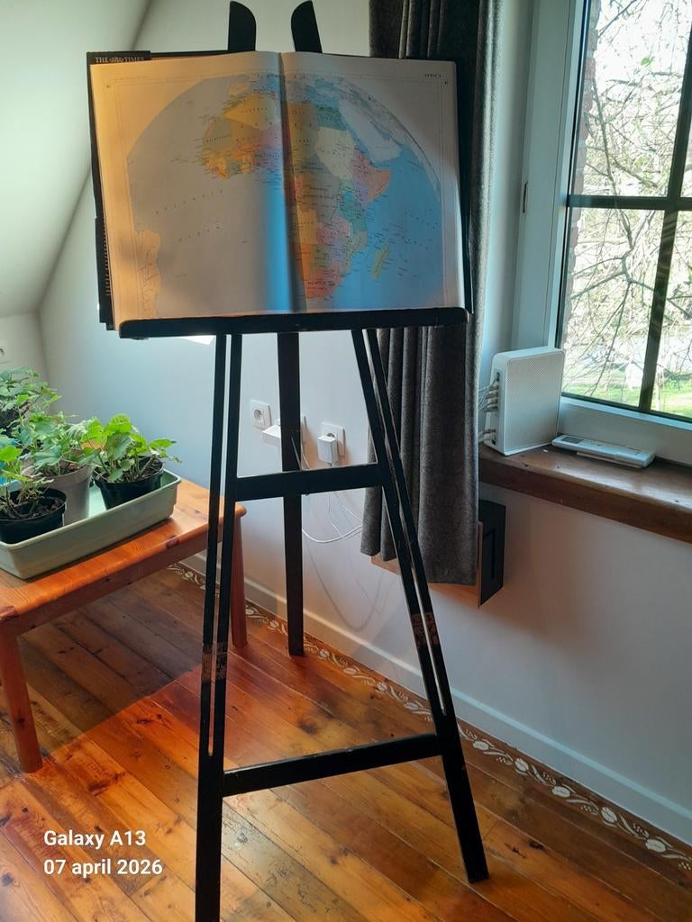 Schildersezel met wereldatlas, Hobby en Vrije tijd, Ophalen