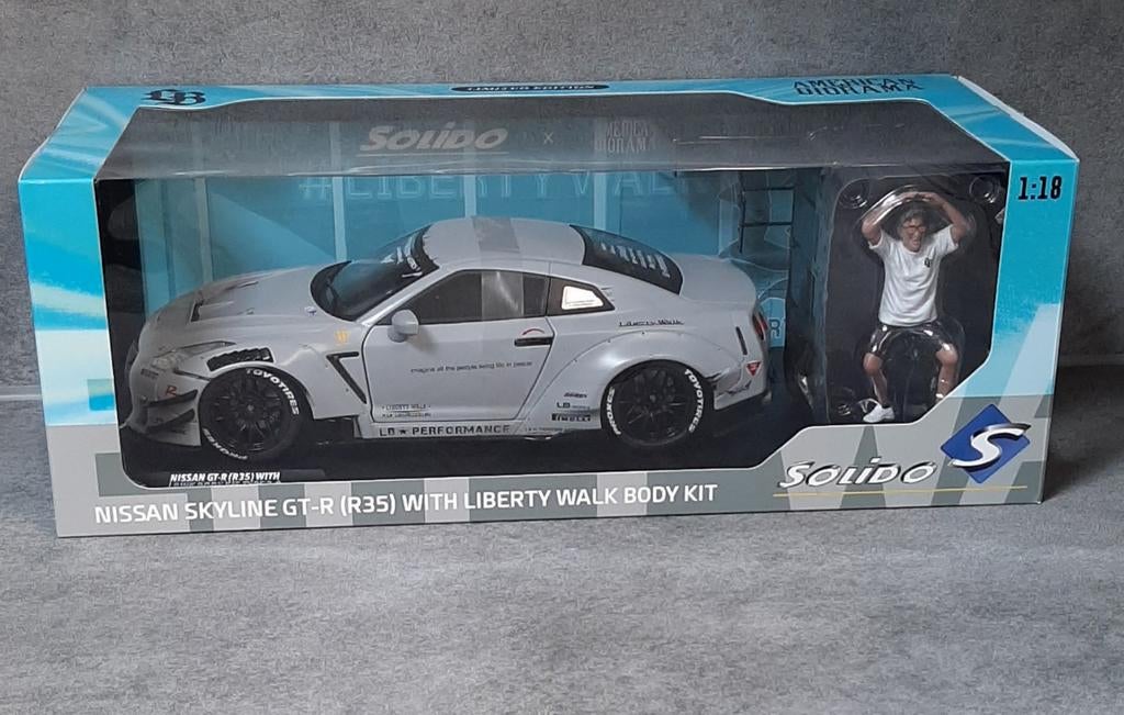 1:18/Nissan GT-R(R35)With LBWK Body kit type2.0/NIEUW, Ophalen of Verzenden, Nieuw, Auto, Solido