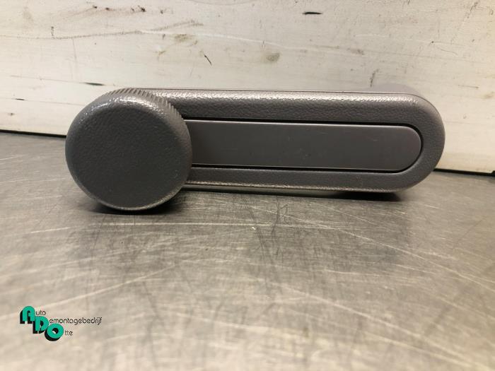 Manivelle de vitre d'un Toyota Starlet (Starlet 95-), -, 3 mois de garantie, Toyota, Utilisé