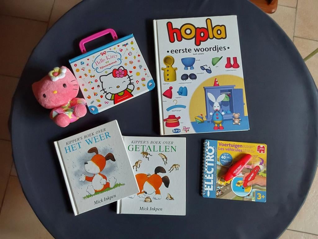 Eerste woordjes/boekjes met knuffel €5, Kinderen en Baby's, Speelgoed | Educatief en Creatief, Ophalen, Gebruikt, Taal en Lezen