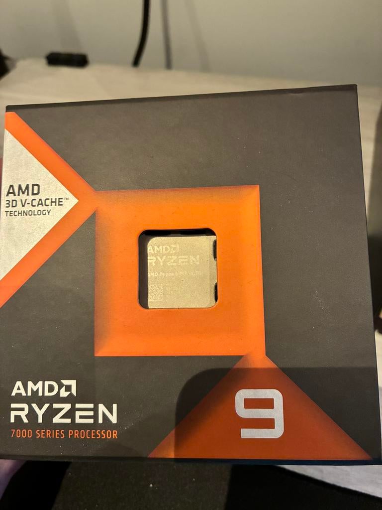 Ryzen 9 7950X3D, Computers en Software, Processors, Ophalen of Verzenden, Zo goed als nieuw